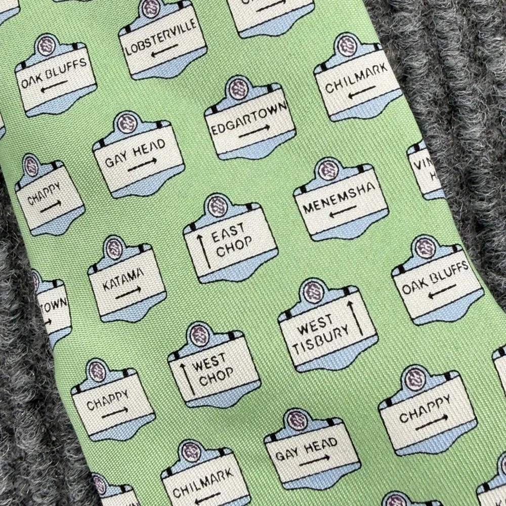 Vineyard Vines Tie Mens OS Green New Marthas Vineyard Road Signs Silk Wasabi